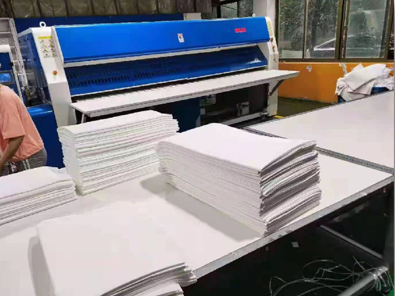 阜平高速熨烫机-01